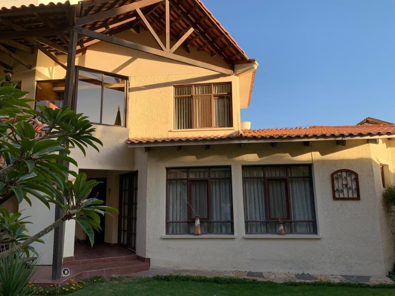 Apartamento Con Jardin Cochabamba Exterior foto